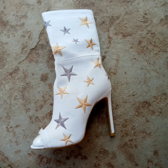 👠 GLAMOUR CHIC 🌼 3 DIFFERENT COLORS 🖤🤍💙 - Picture 2 of 14